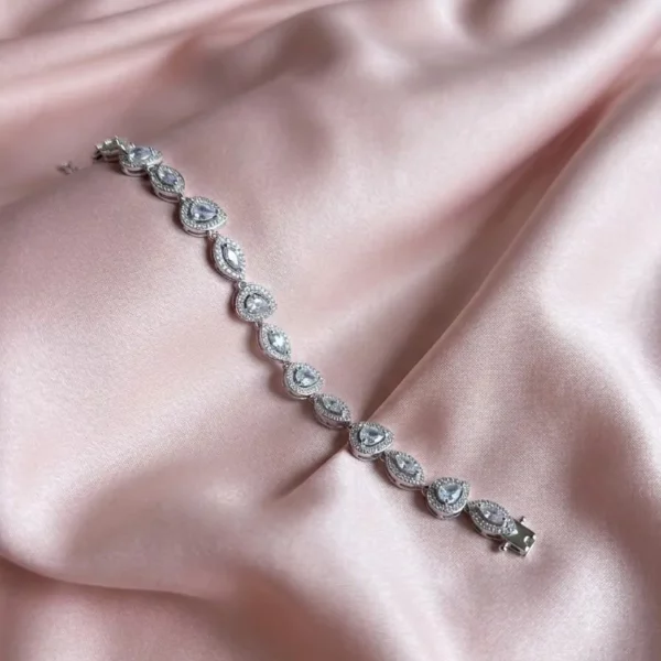 Dewdrop iris Tennis bracelet