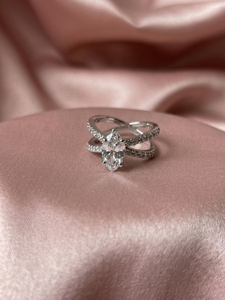 Zev032_Iris_Interlace Ring_1 Iris Interlace Marquise Ring - Image 1