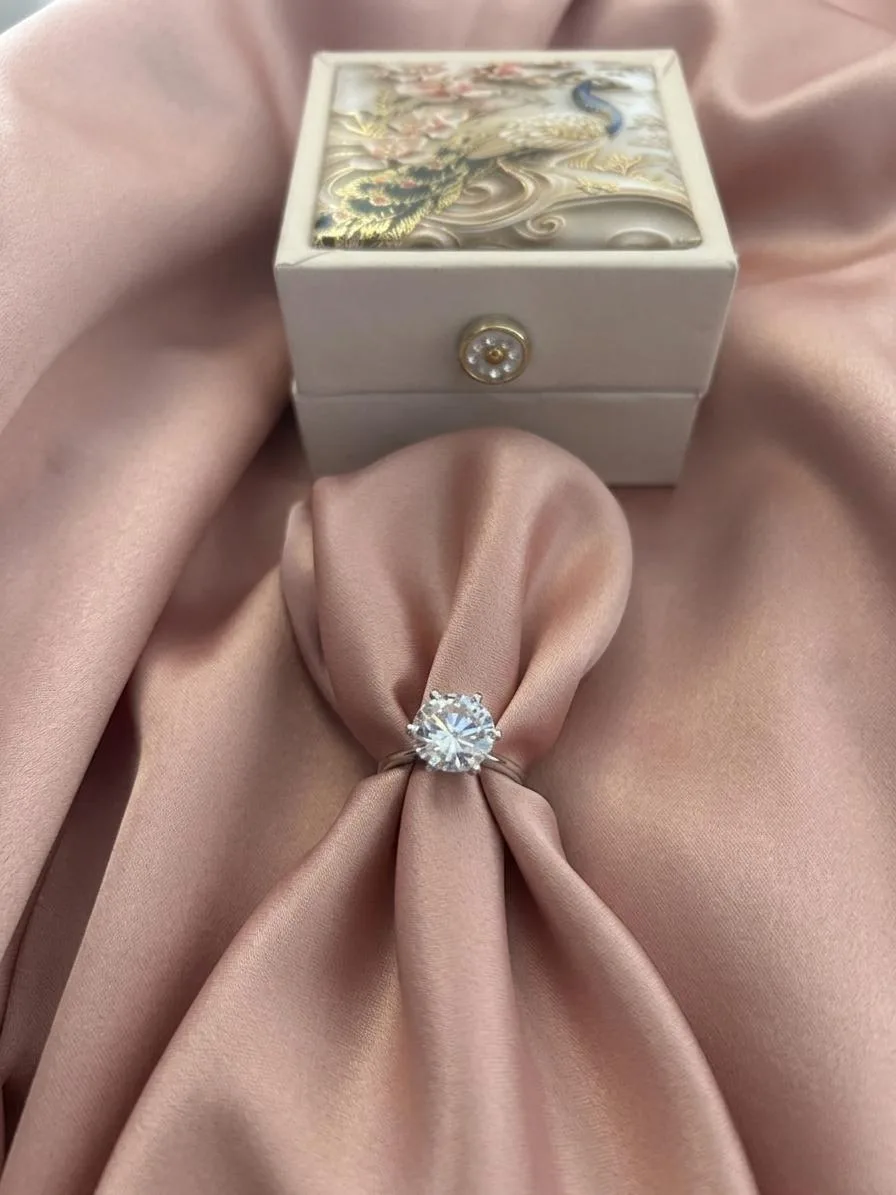 Asteria Solitaire Ring - Image 3